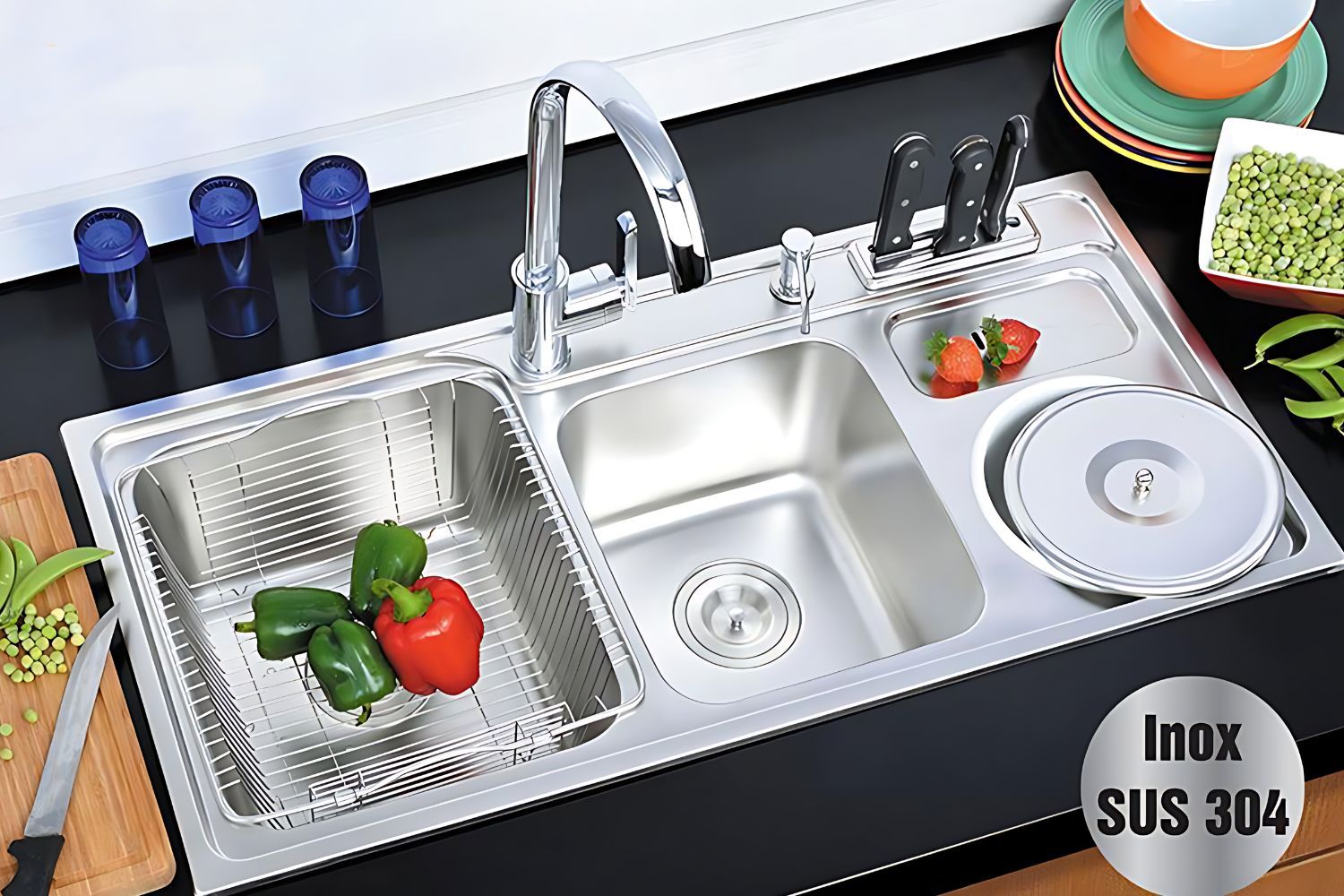 Các vật dụng hỗ trợ, nâng cao trải nghiệm sử dụng khu vực chậu rửa