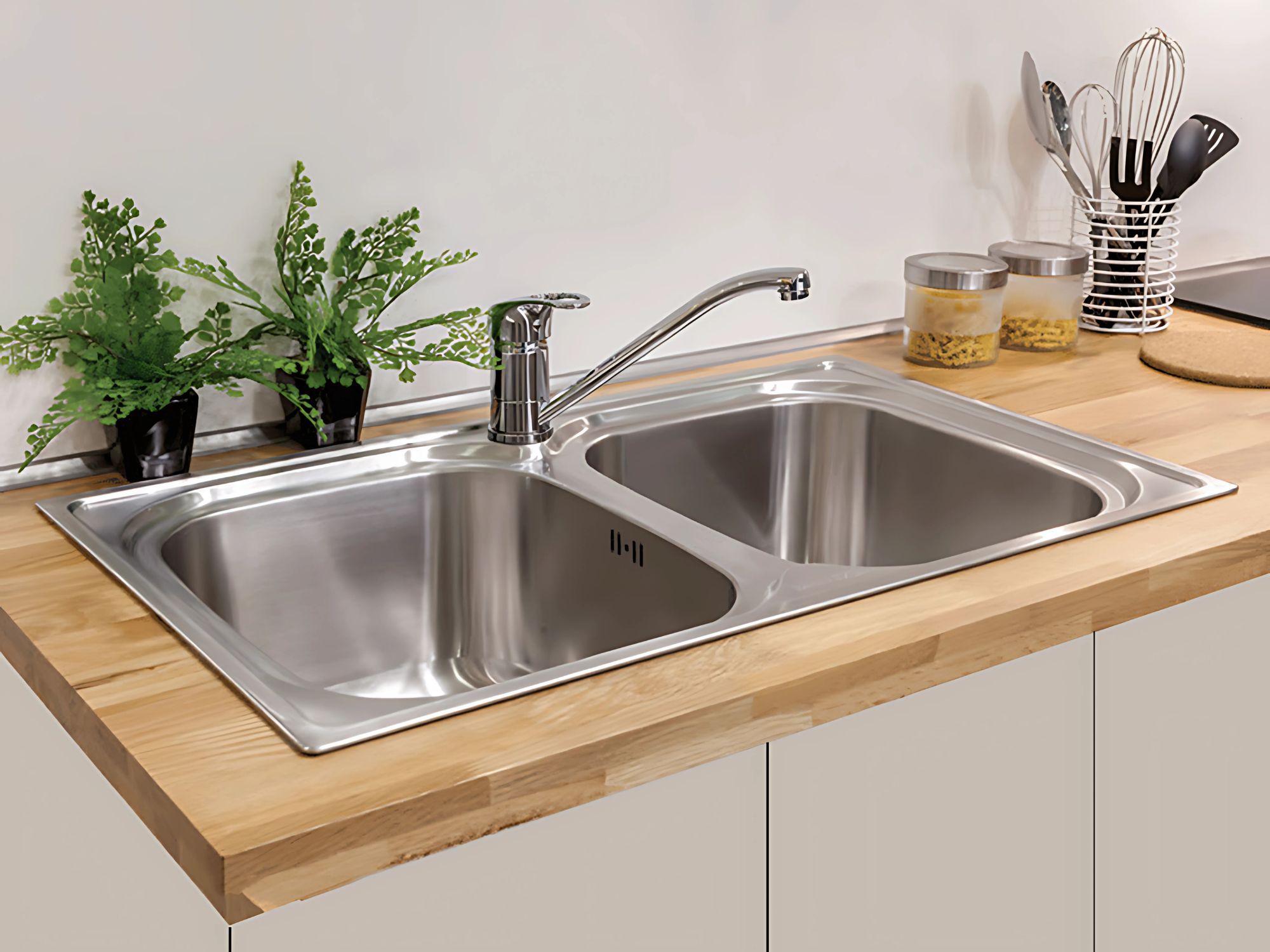 Kích thước tiêu chuẩn,&nbsp;lắp đặt linh hoạt cho mọi không gian bếp