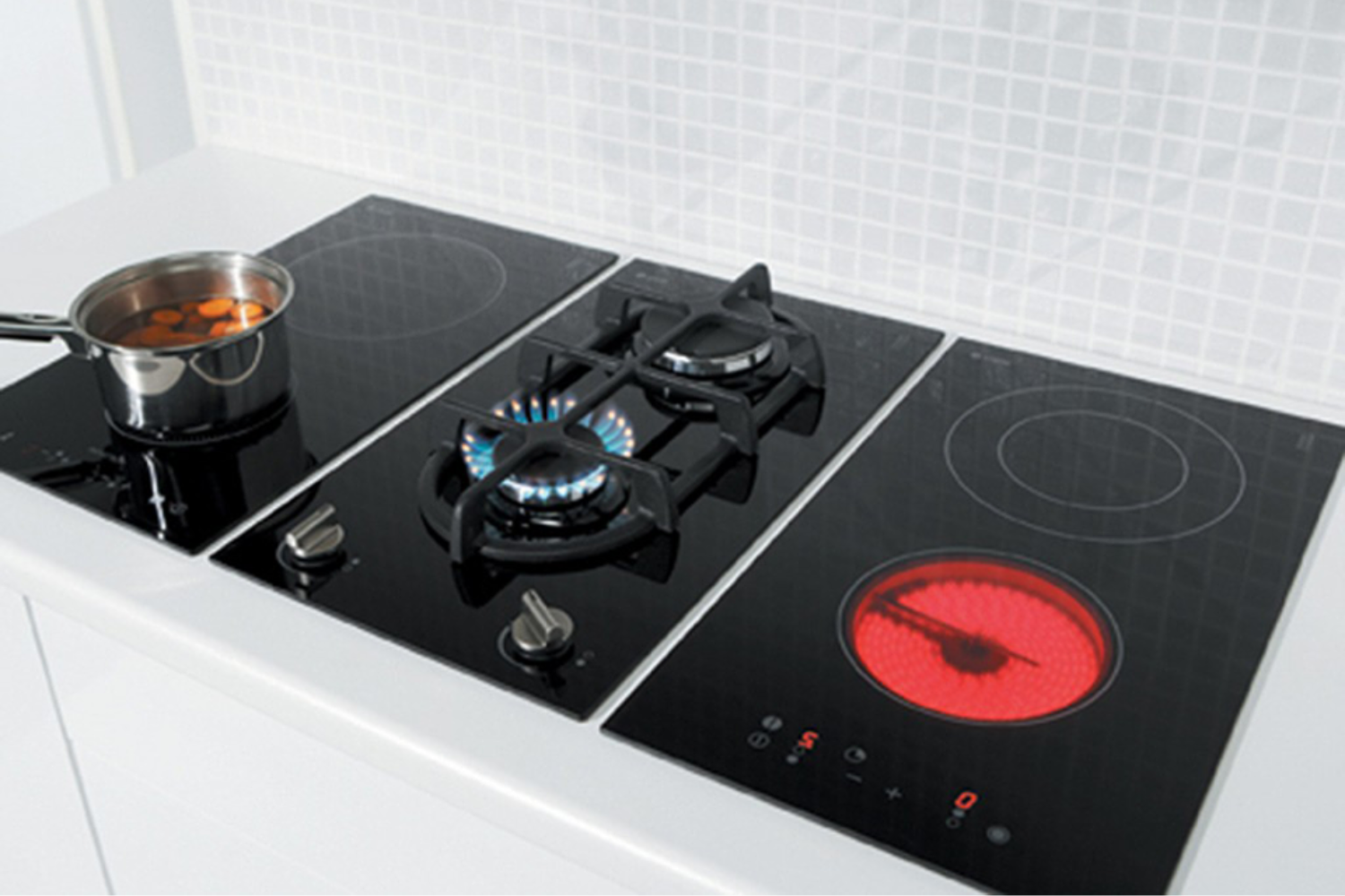 Bếp điện từ Hafele domino là module bếp nhỏ, thường có một hoặc hai vùng nấu dạng hẹp dài