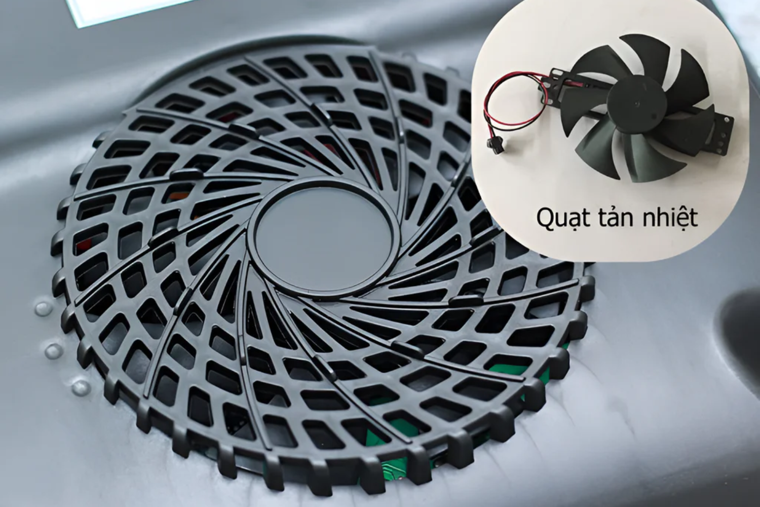 Bếp điện từ Hafele sử dụng quạt tản nhiệt ly tâm, được thiết kế để hoạt động êm ái