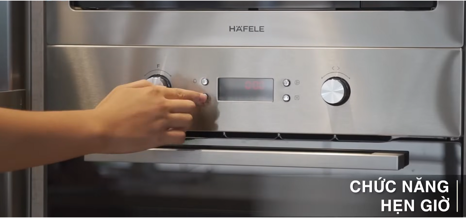 Lò nướng Malloca MOV-659I được trang bị hệ thống hẹn giờ điện tử thông minh