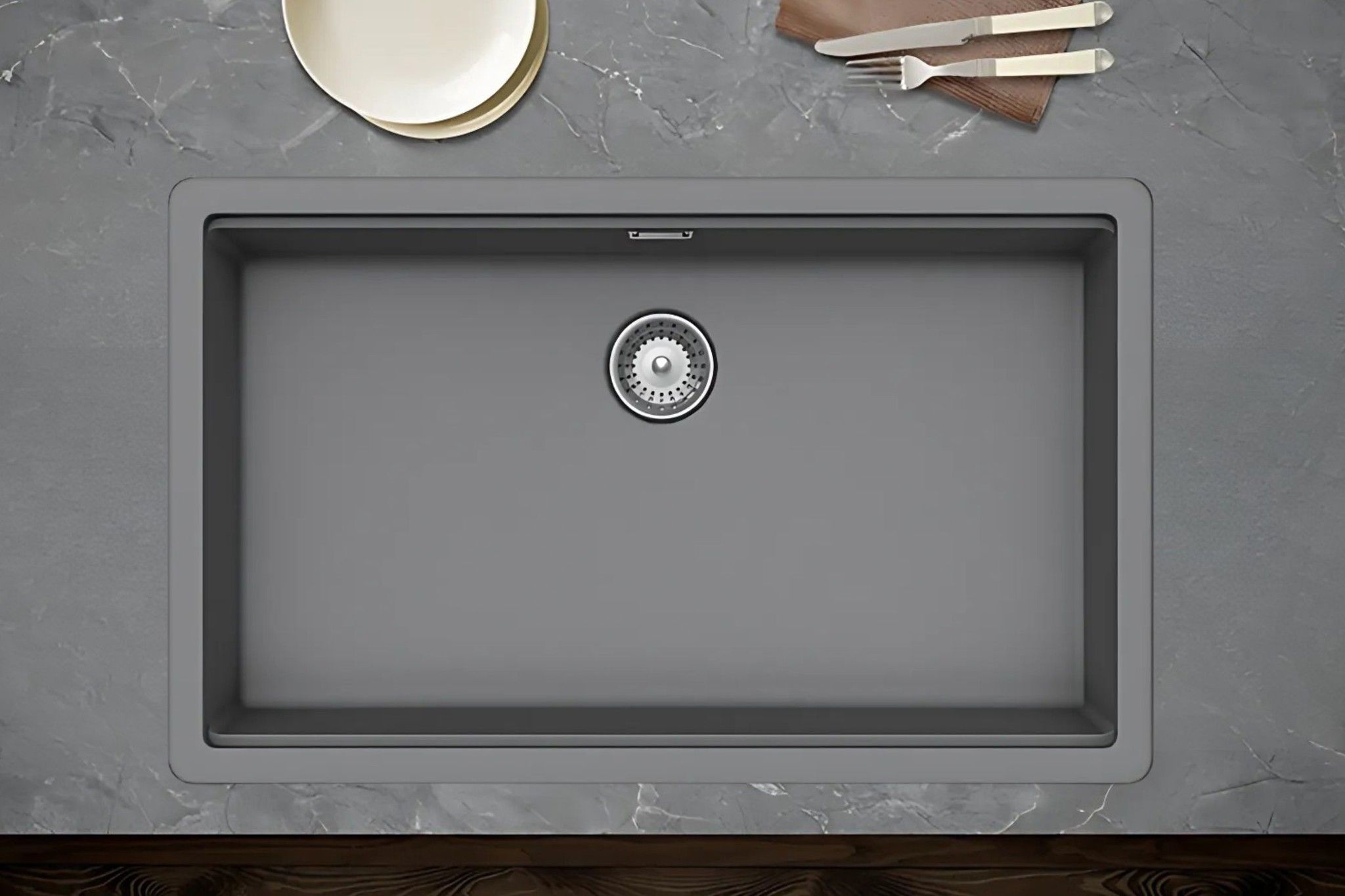 Bảo hành chính hãng từ KingWorld, an tâm cho người dùng