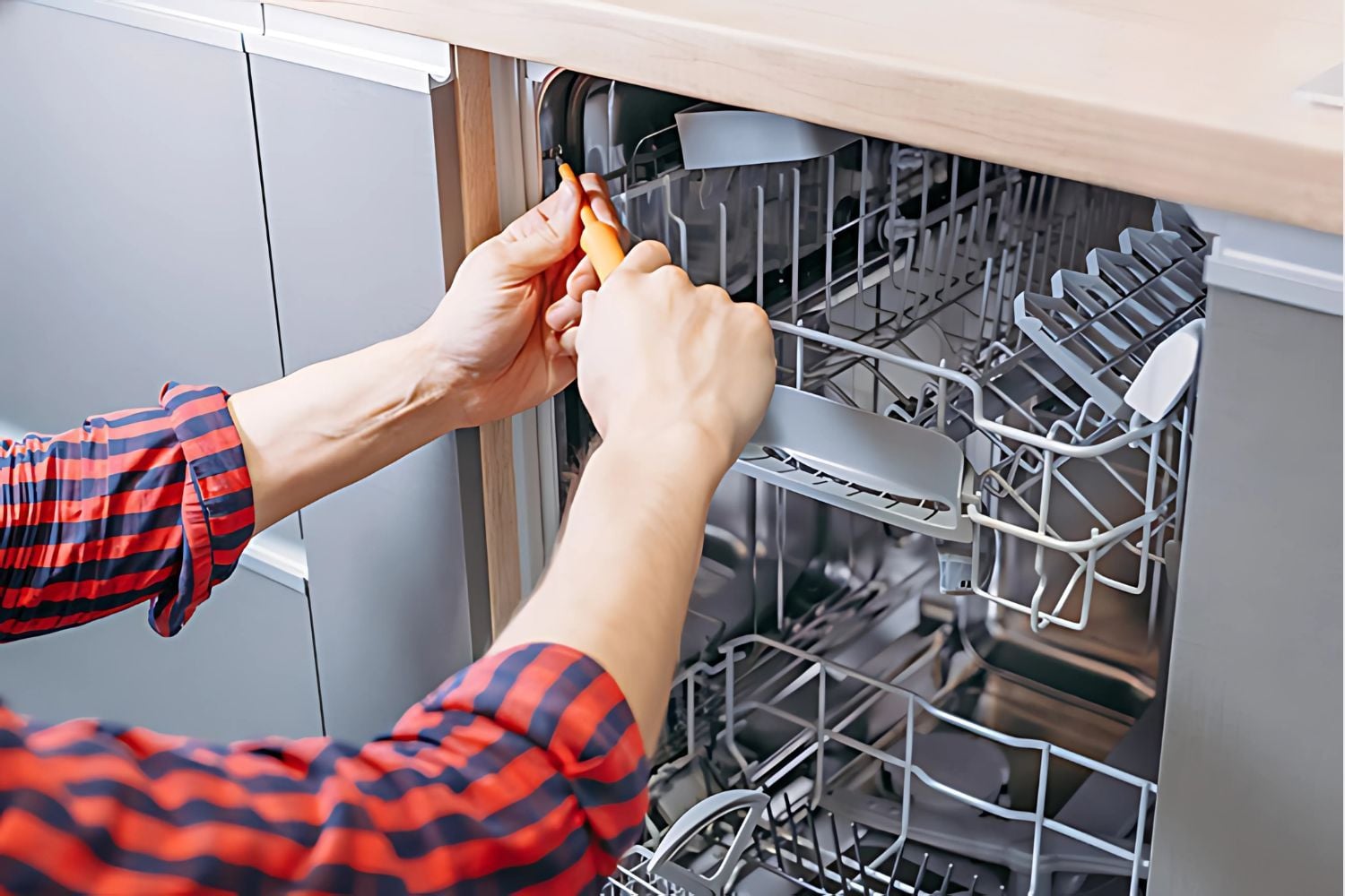 KingWorld hỗ trợ tư vấn, lắp đặt và bảo hành tận tâm