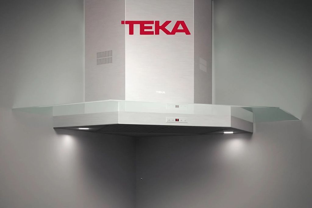 Máy hút mùi Teka có thiết kế hiện đại tối giản