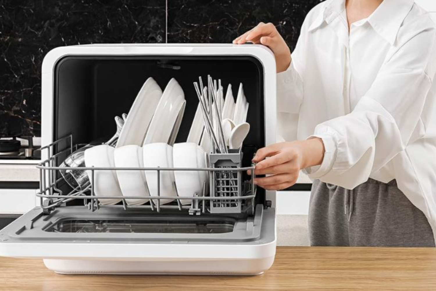 Máy rửa bát Malloca mini