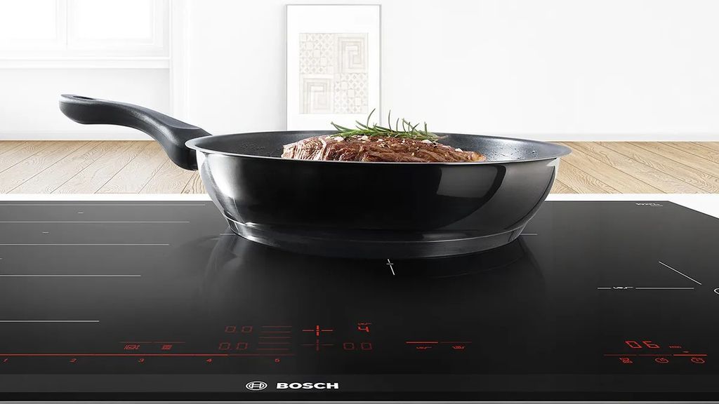 Nấu nướng linh hoạt với 4 vùng nấu rộng rãi công suất lớn