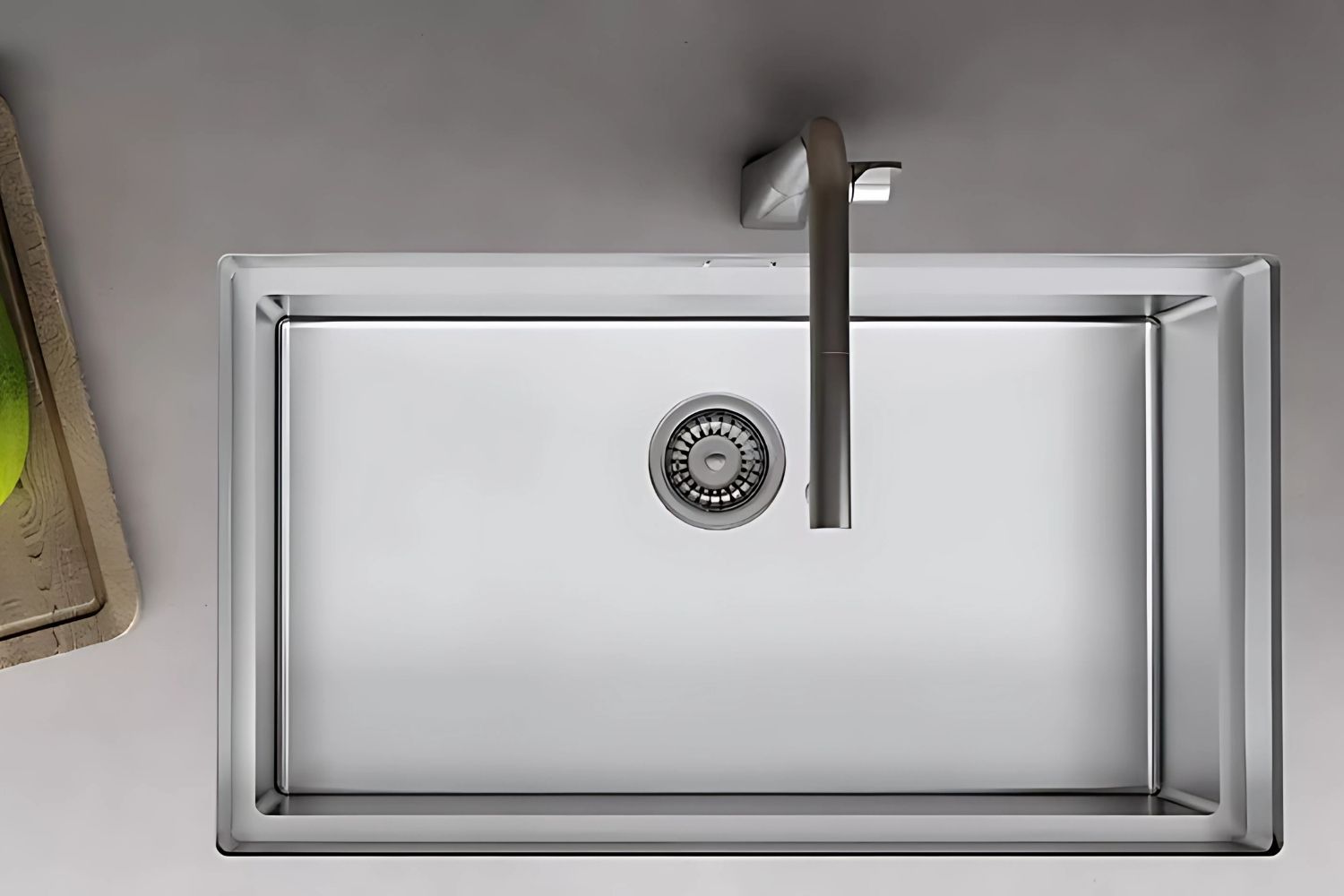 Bồn rửa bát phủ lớp vật liệu chống ồn, chống ngưng tụ dưới đáy chậu