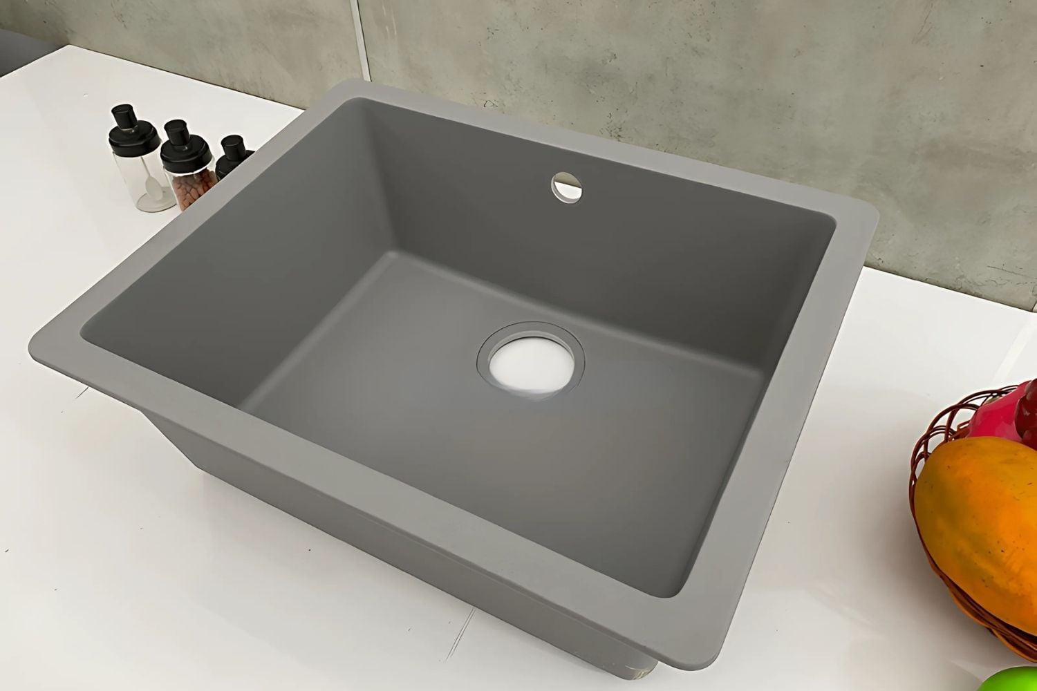 Hafele HS19-GEN1S60 570.35.530 thiết kế 1 hố rộng rãi, thoải mái sử dụng