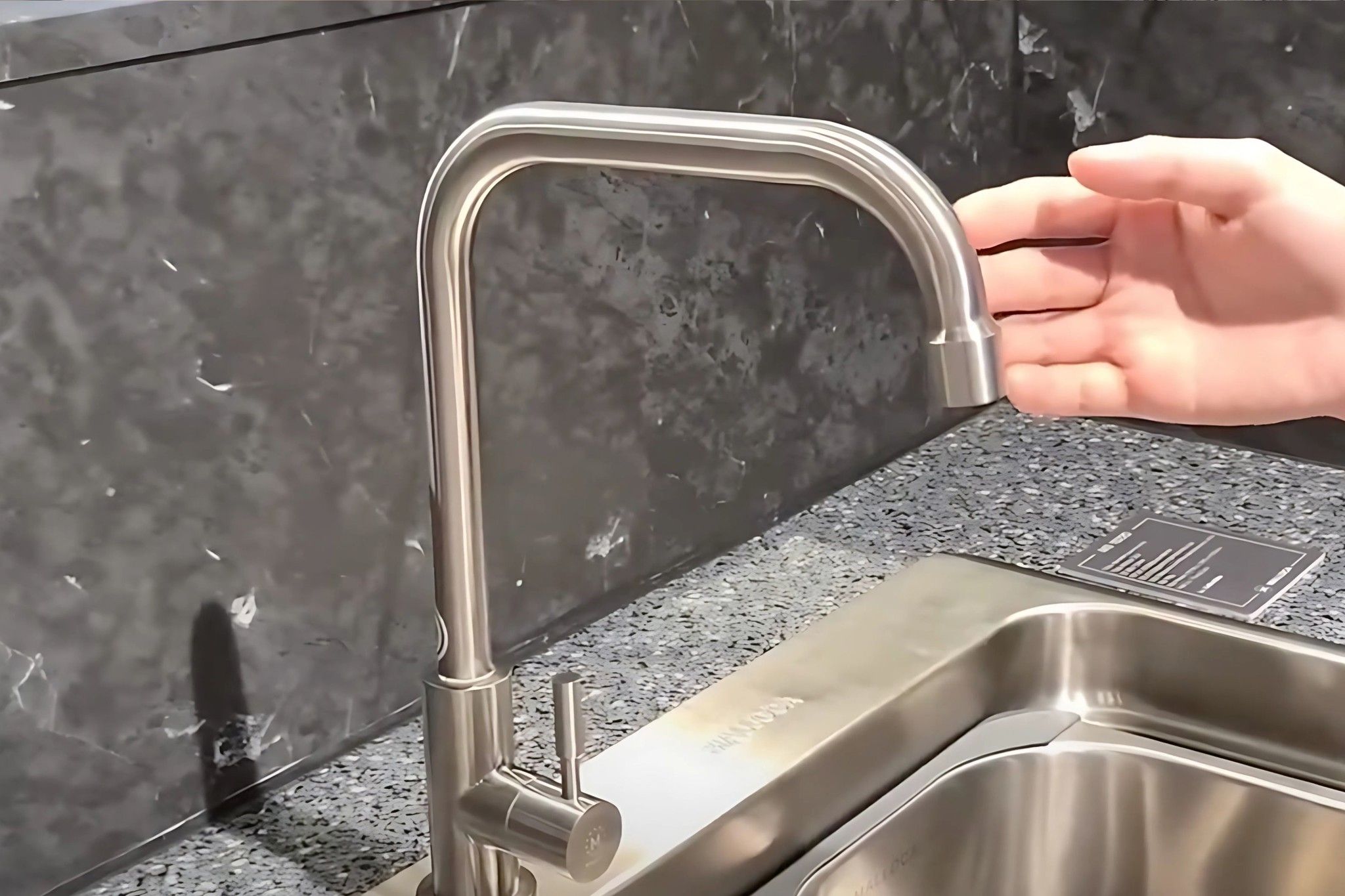 Vòi có thể xoay 360 độ linh hoạt