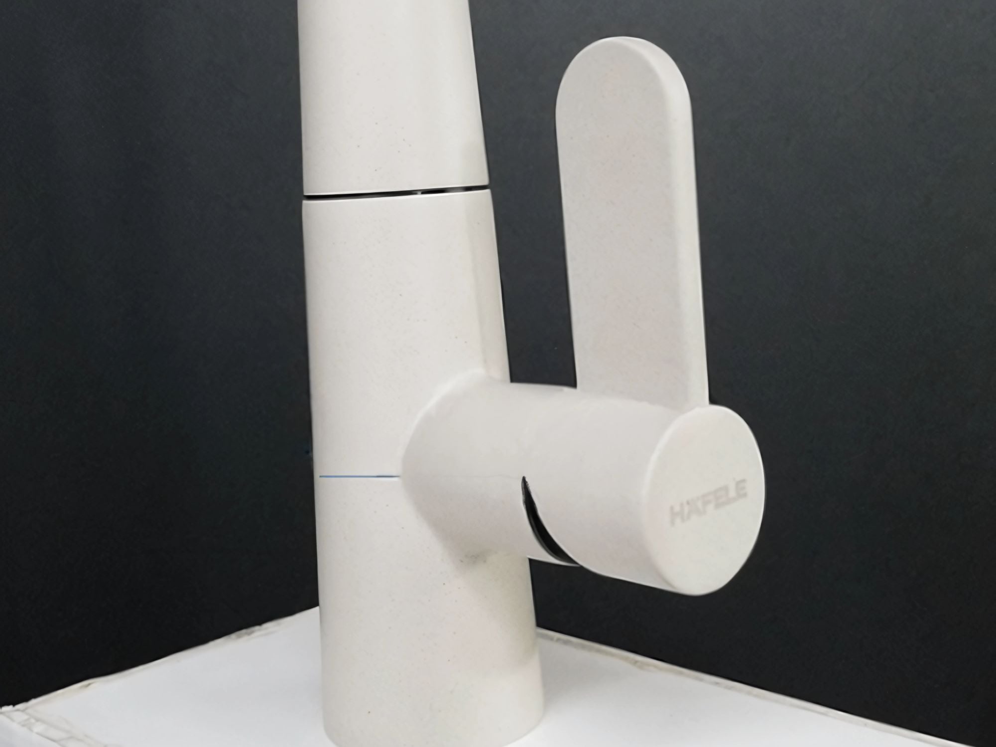 Cần gạt nước tiện lợi