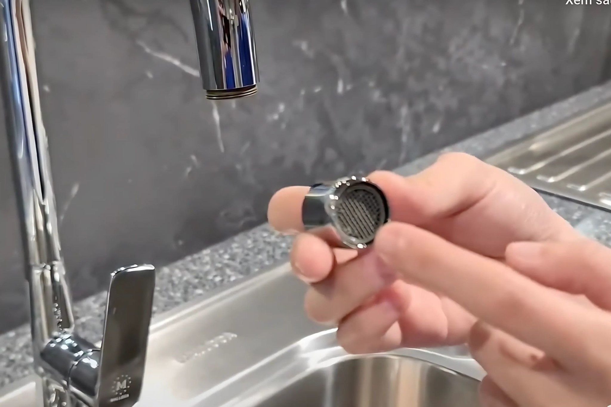 Bộ lọc tạo bọt tiết kiệm và chống văng hiệu quả