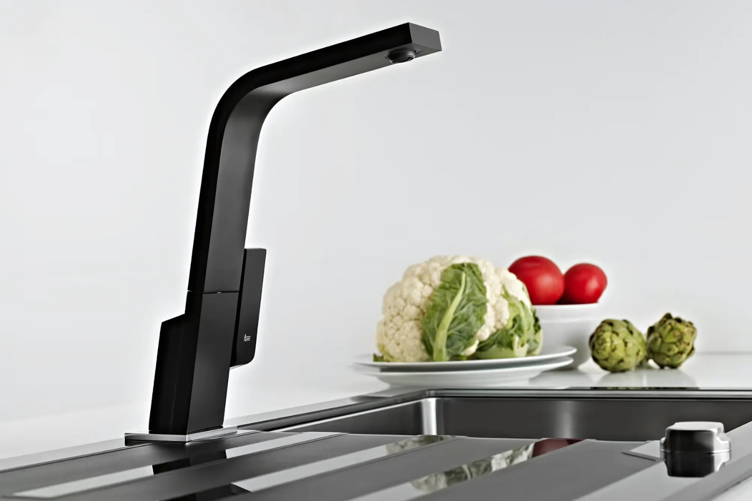 Vòi rửa chén Teka với thiết kế sang trọng, hiện đại