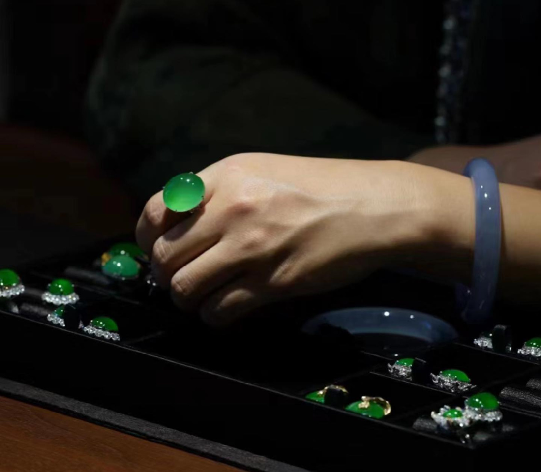 Mặt trứng cút Ngọc Phỉ Thúy Jadeite loại A
