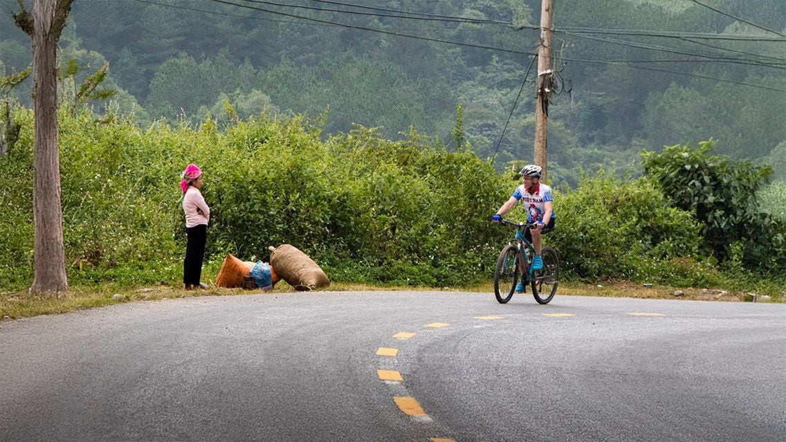 FROM HANOI TO VIENTIANE: AN INSPIRATIONAL CROSS-BORDER CYCLING JOURNEY