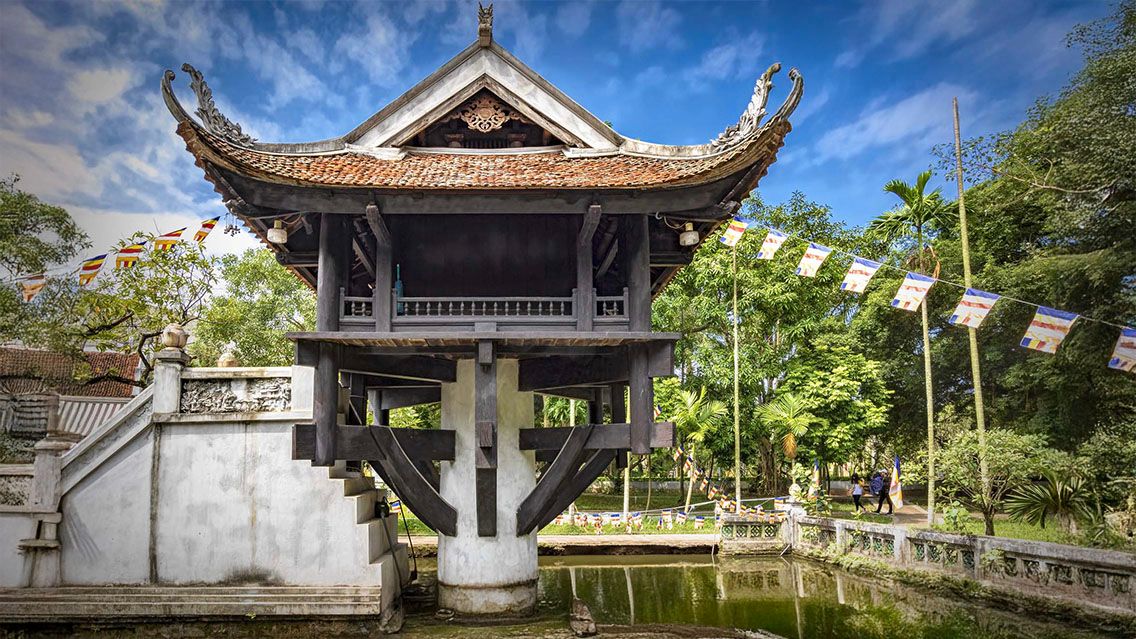 FROM PHO TO PHỞ CUỐN: BREAKFAST TRADITIONS IN HANOI’S OLD QUARTER