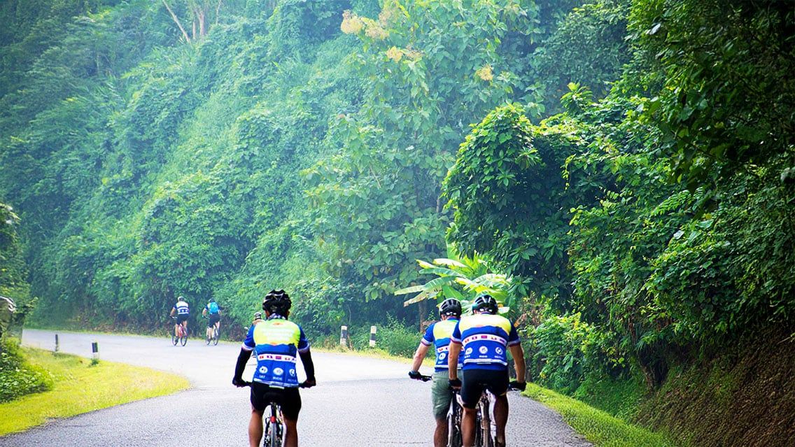 Mountain Mornings & Bowlfuls: Noodle Soups from Hanoi to Vientiane