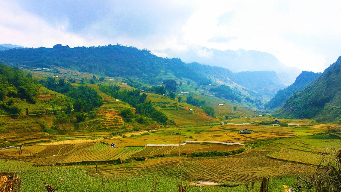 Mountain Mornings & Bowlfuls: Noodle Soups from Hanoi to Vientiane