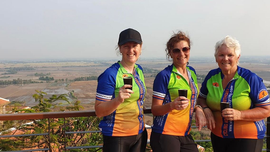 CYCLING THROUGH THE LAND OF NINE DRAGONS: AN IMMERSIVE DELTA ESCAPE