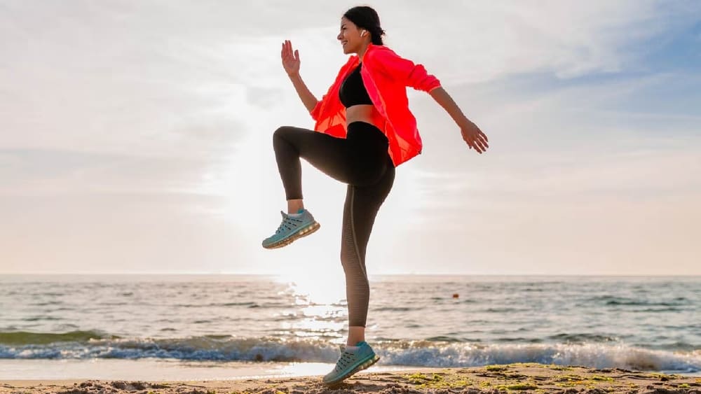 High Knees là gì? Lợi ích và chi tiết cách tập High Knees hiệu quả