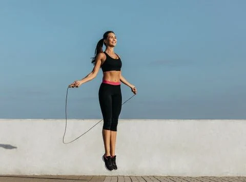 Nhảy dây 1000 cái giảm bao nhiêu calo? Có hiệu quả không?