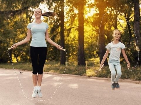 Nhảy dây có tăng chiều cao không? 5 bài nhảy dây cao nhanh chóng