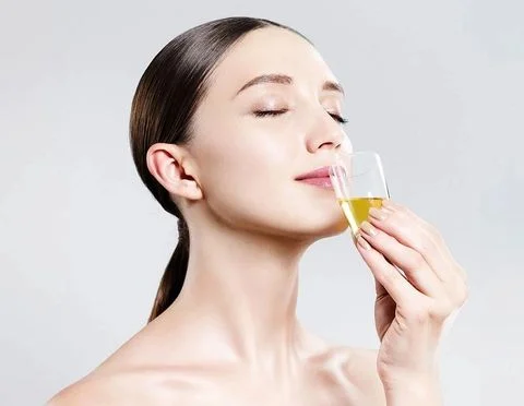 Uống collagen có tốt không? Có nên uống collagen thường xuyên?