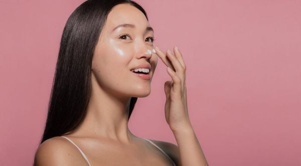 LA hỗ trợ duy trì độ ẩm cho da, bảo vệ làn da