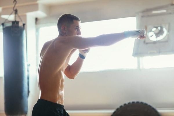 Đấm bốc bóng giúp đốt cháy calo hiệu quả