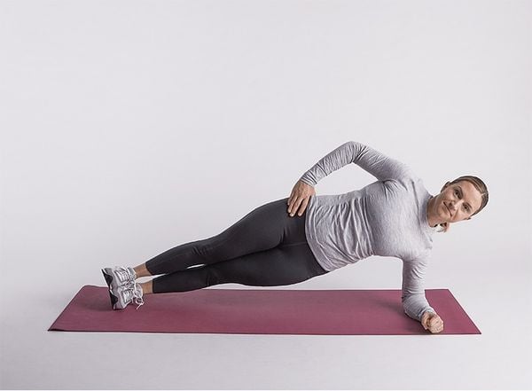 Bài tập Side Plank hỗ trợ Bird Dog