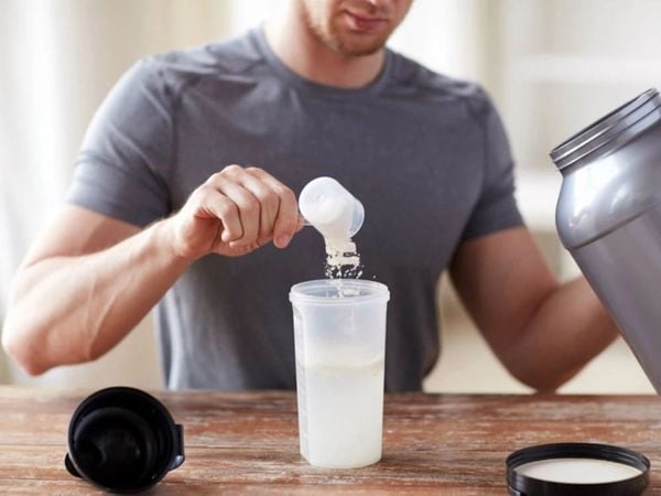 Cách pha và uống bột whey protein đúng liều