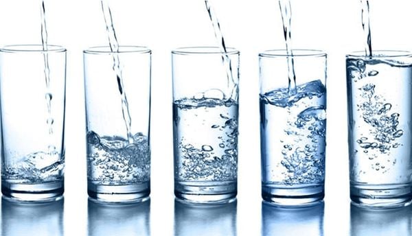 Uống đủ nước kích thích trao đổi nhanh chóng