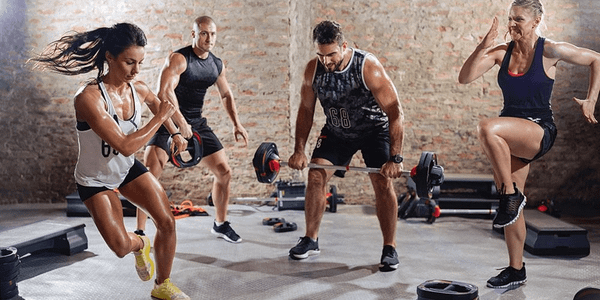 Tập các bài tập cường độ cao (HIIT) để giảm mỡ toàn thân