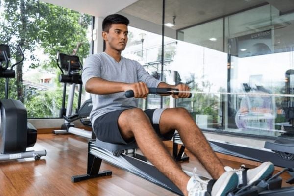 Cách tăng cân nhanh cấp tốc nhờ bài tập ngồi kéo cáp trên ghế