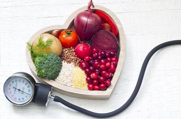 Cholesterol là thành phần quan trọng cấu tạo nên màng tế bào