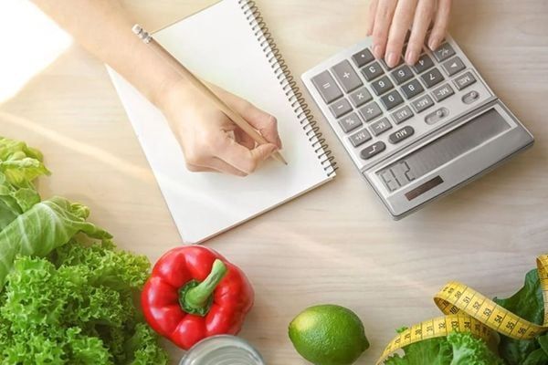 Cách tính BMR cho nam và nữ