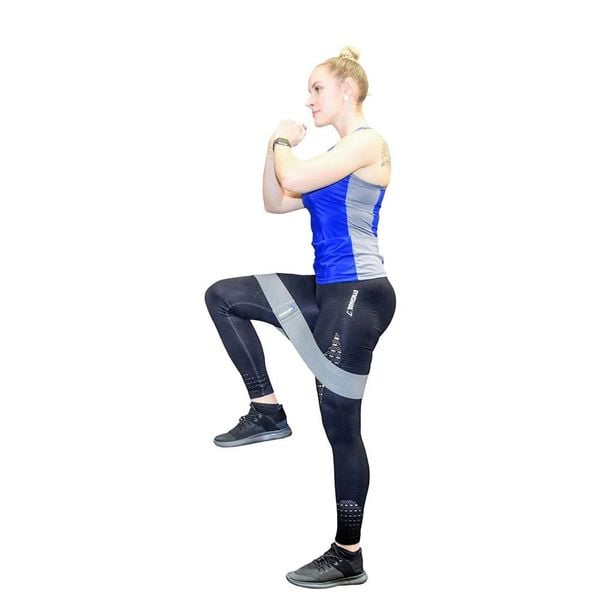 Bạn có thể trải nghiệm nhiều biến thể khác nhau của High Knees