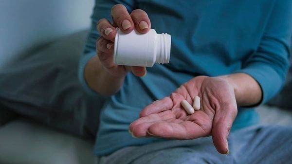 Lưu ý khi sử dụng thực phẩm chức năng hỗ trợ giấc ngủ