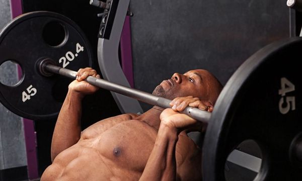 Incline Barbell Bench Press kích cơ ngực và vai phát triển toàn diện