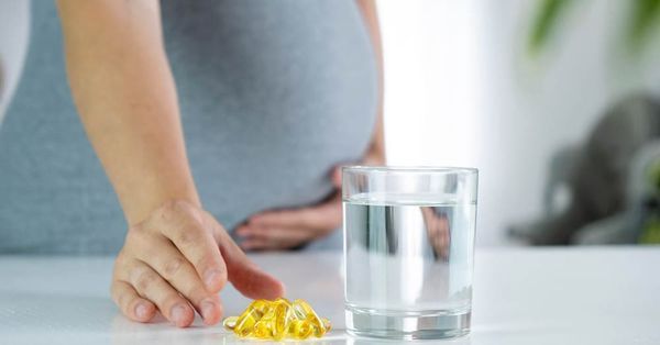 Tinh dầu hoa anh thảo giúp cải thiện khả năng sinh sản ở nữ