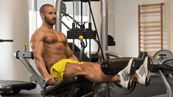 Leg Extension là bài tập cơ đùi trước