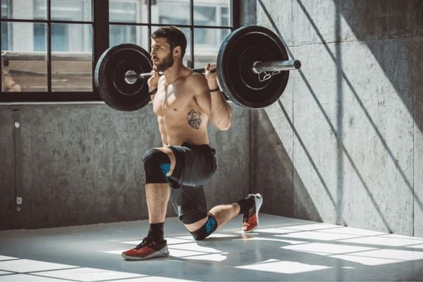 Bài tập Barbell Lunge