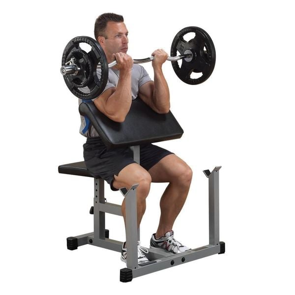 Cần chú ý các lỗi sai phổ biến khi tập Preacher Curl