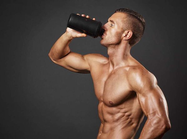 Người gầy nên dùng whey hay mass để tăng cân
