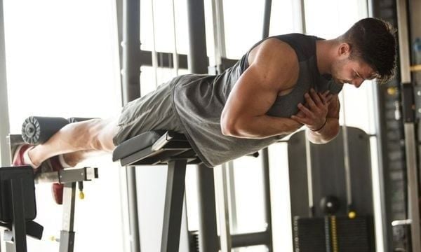 Bài tập xô Back Extension vạm vỡ