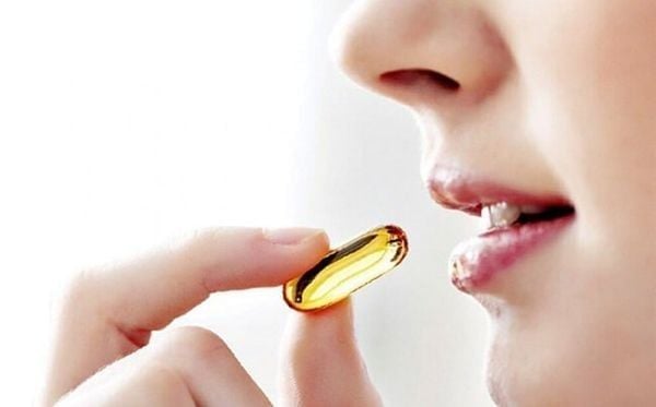 Omega 3 nên uống vào buổi sáng hoặc sau khi ăn