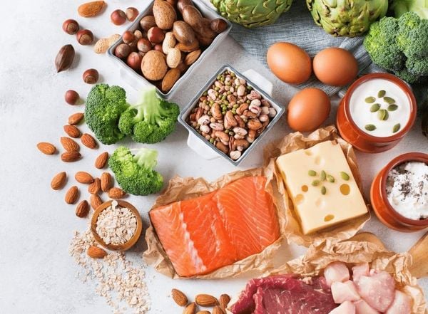 thực phẩm bổ sung protein trước khi ngủ
