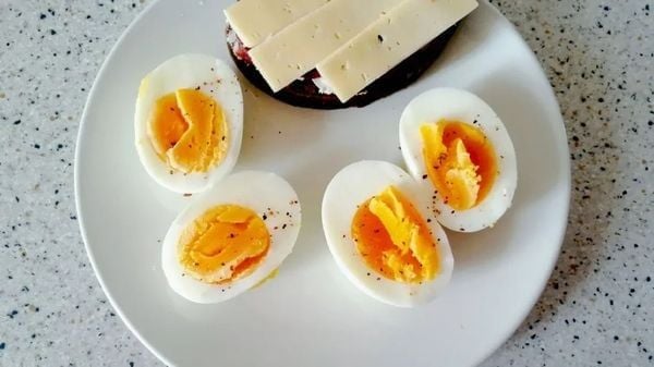 trứng chứa lượng lớn vitamin B12
