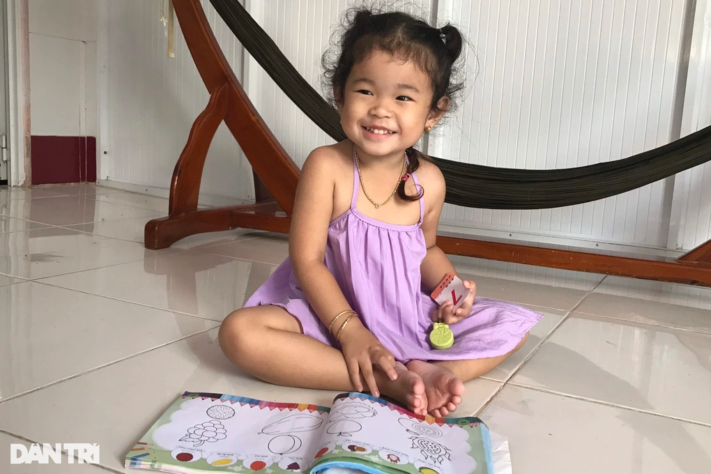 CÂU CHUYỆN: BÉ BÔNG, CHỨNG VIÊM DA & HỘP YẾN SÀO ĐẮT TIỀN