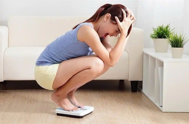Biểu hiện PCOS - Tăng cân không rõ nguyên nhân