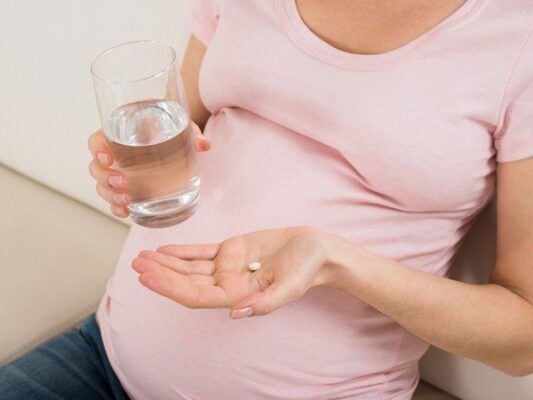dùng thuốc an toàn theo chỉ định của bác sĩ cho phụ nữ có thai